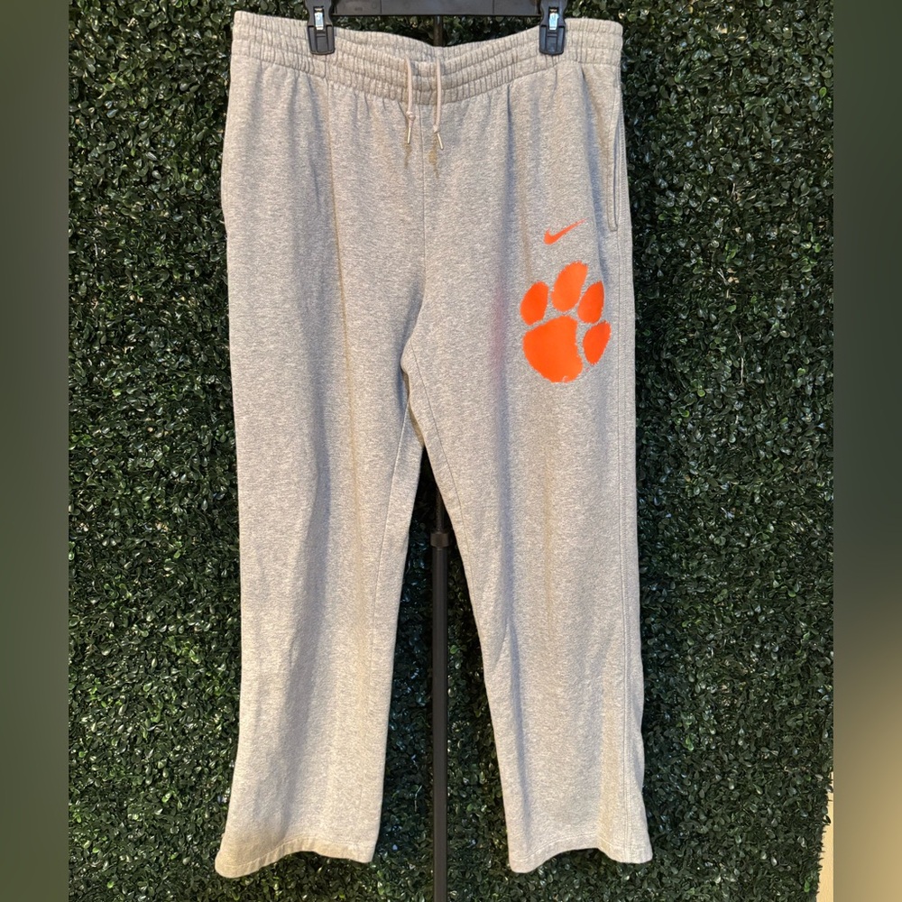 Clemson Tigers Nike Grey Sweatpants Size Xl Logo And Nike Check With Back Pocket